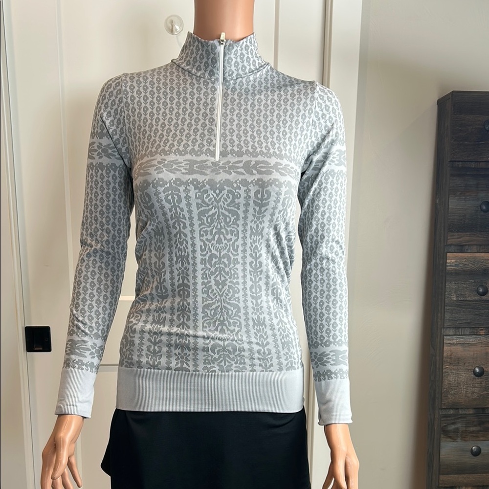 Athleta Gray Patterned Top - image 1